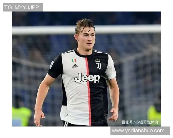 足球巨星亲笔手稿珍藏图展现绿茵岁月与荣耀瞬间